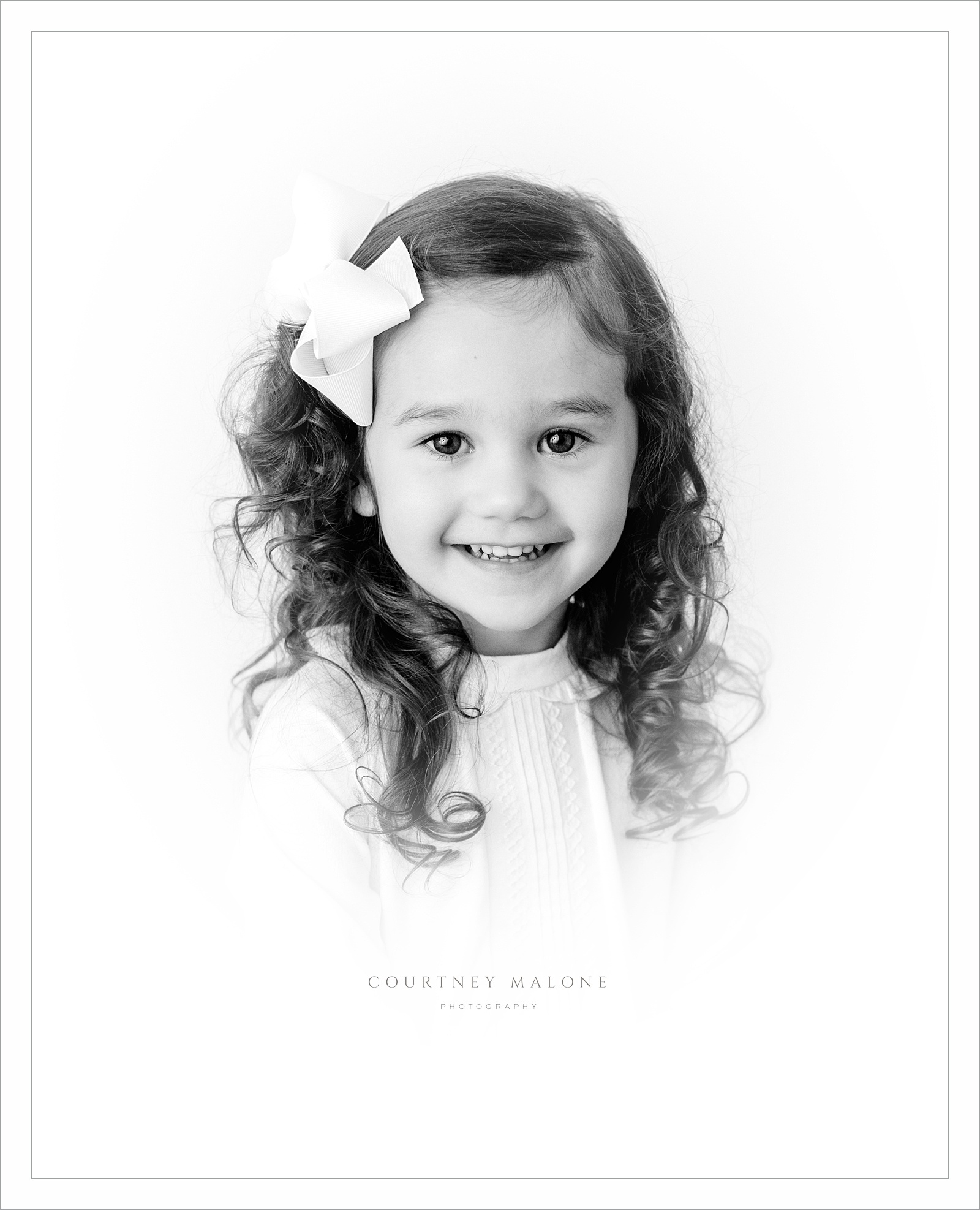 Traditional Heirloom Black and White Vignette Portraits
